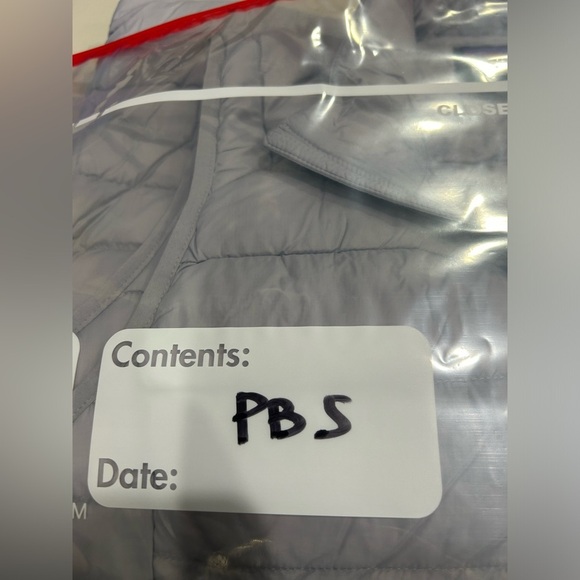 Patagonia Women's XL Down Sweater Vest Puffer Puff Herring Grey Purple NWT - Picture 10 of 10